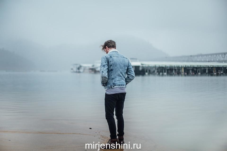 guy-2616282_960_720